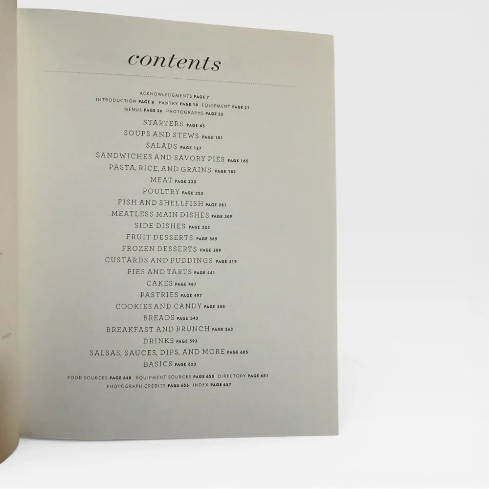 The Martha Stewart Living Cookbook: The Original Classics - 2007